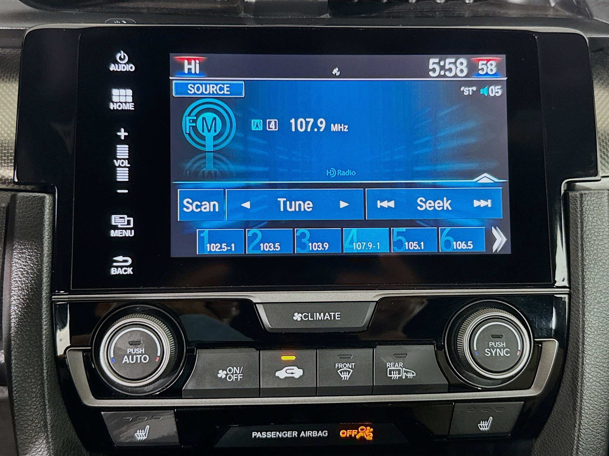 Used 2018 Honda Civic EX image 16