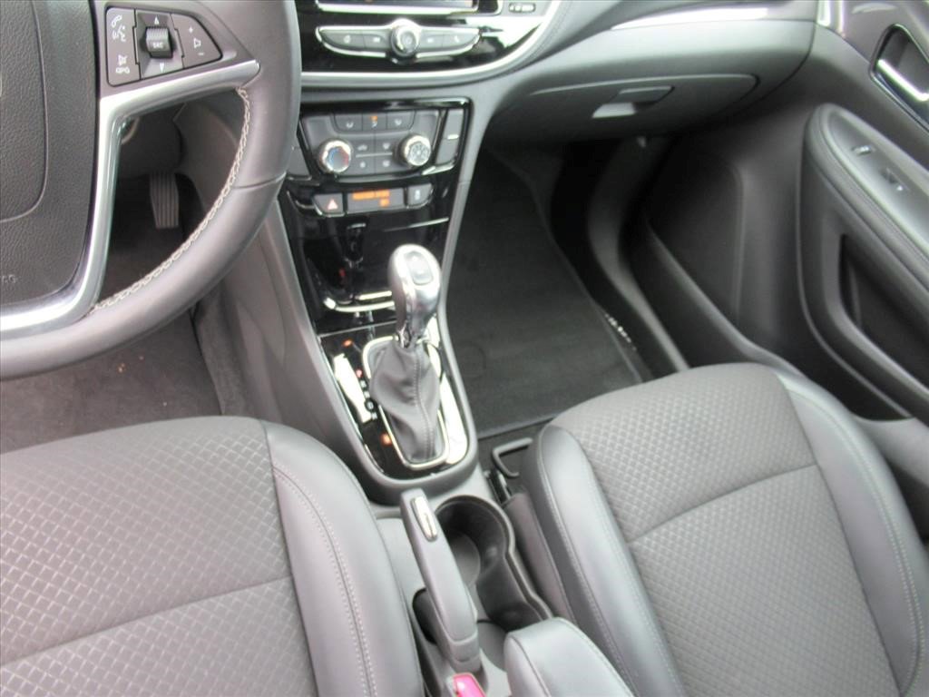 Certified 2022 Buick Encore Preferred w/ Safety Package FWD image 15