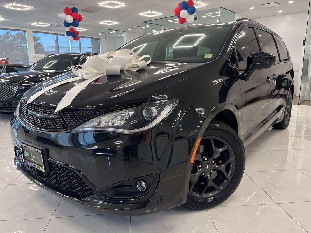 Used 2019 Chrysler Pacifica Touring-L Plus w/ Advanced Safetytec Group