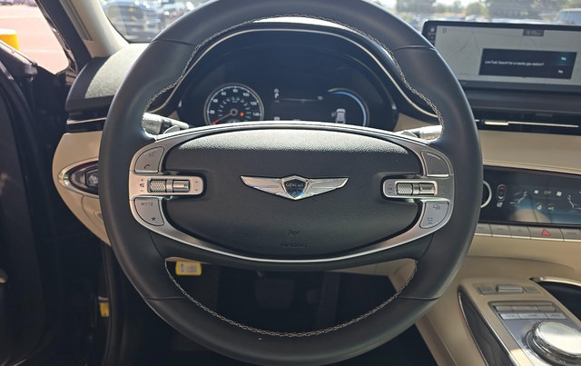 Used 2025 Genesis GV70 2.5T w/ Advanced Package AWD/4WD image 7