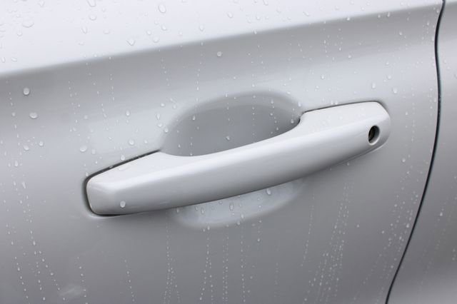 Used 2024 Lincoln Corsair Premiere image 9