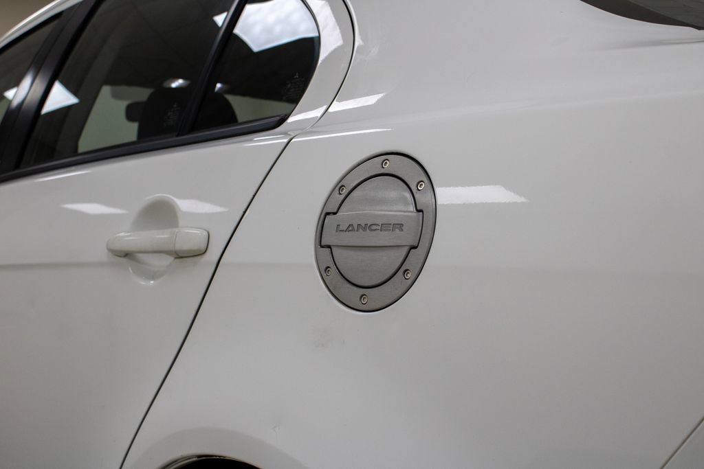 Used 2015 Mitsubishi Lancer SE image 15