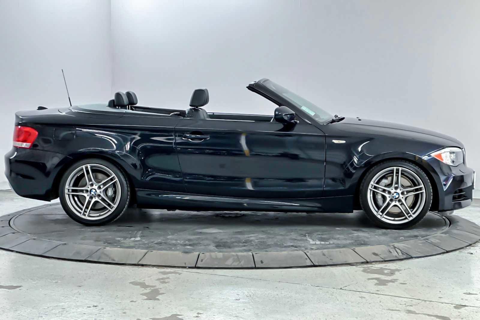 Used 2013 BMW 135is Convertible image 8