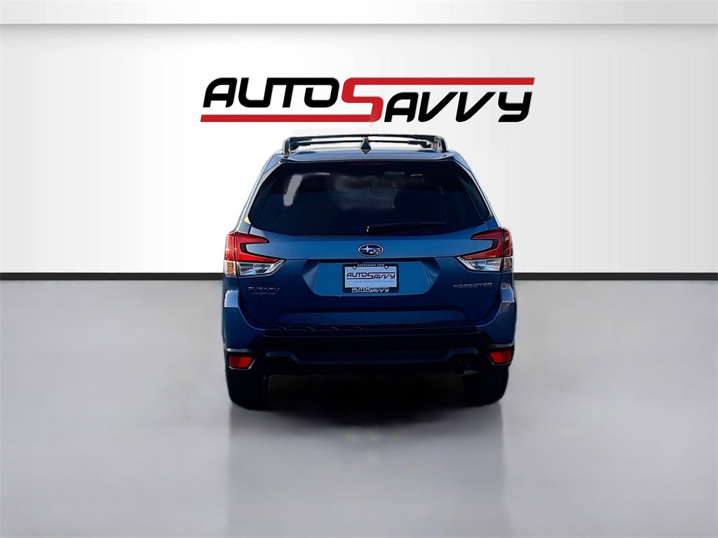 Used 2024 Subaru Forester Premium image 6
