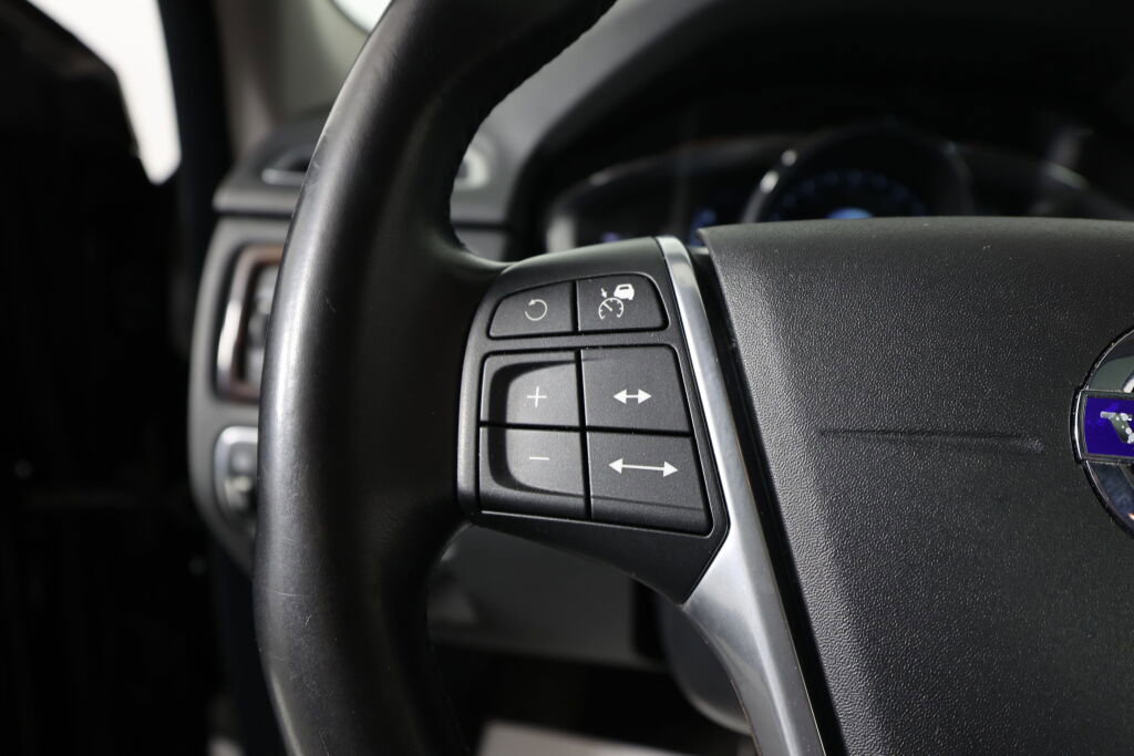 Used 2016 Volvo S80 T5 Platinum image 33