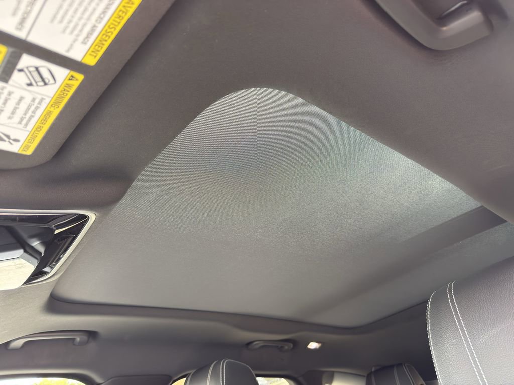 Used 2019 Land Rover Range Rover Velar R-Dynamic SE image 10