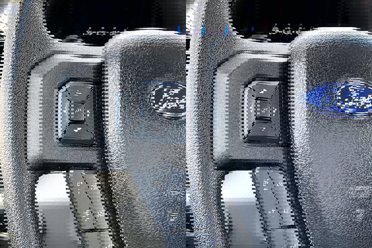 Used 2020 Ford F250 XLT image 24