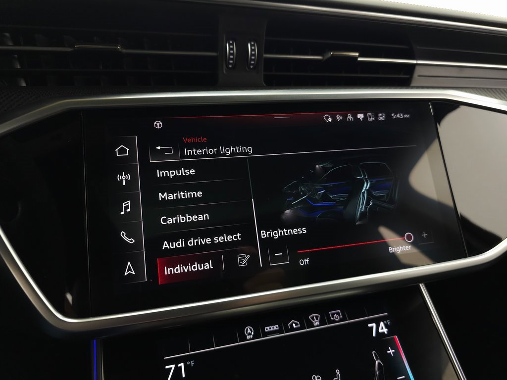 Used 2021 Audi RS 6 image 30