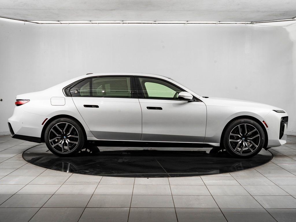 New 2026 BMW 740i xDrive w/ Executive Package image 6