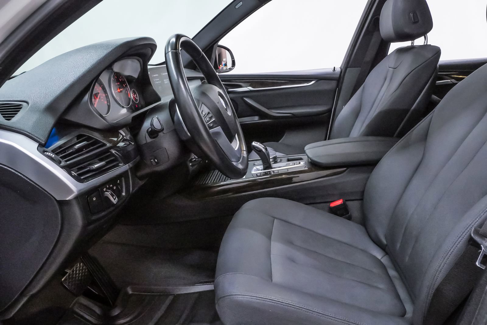 Used 2018 BMW X5 sDrive35i w/ M Sport Package image 9