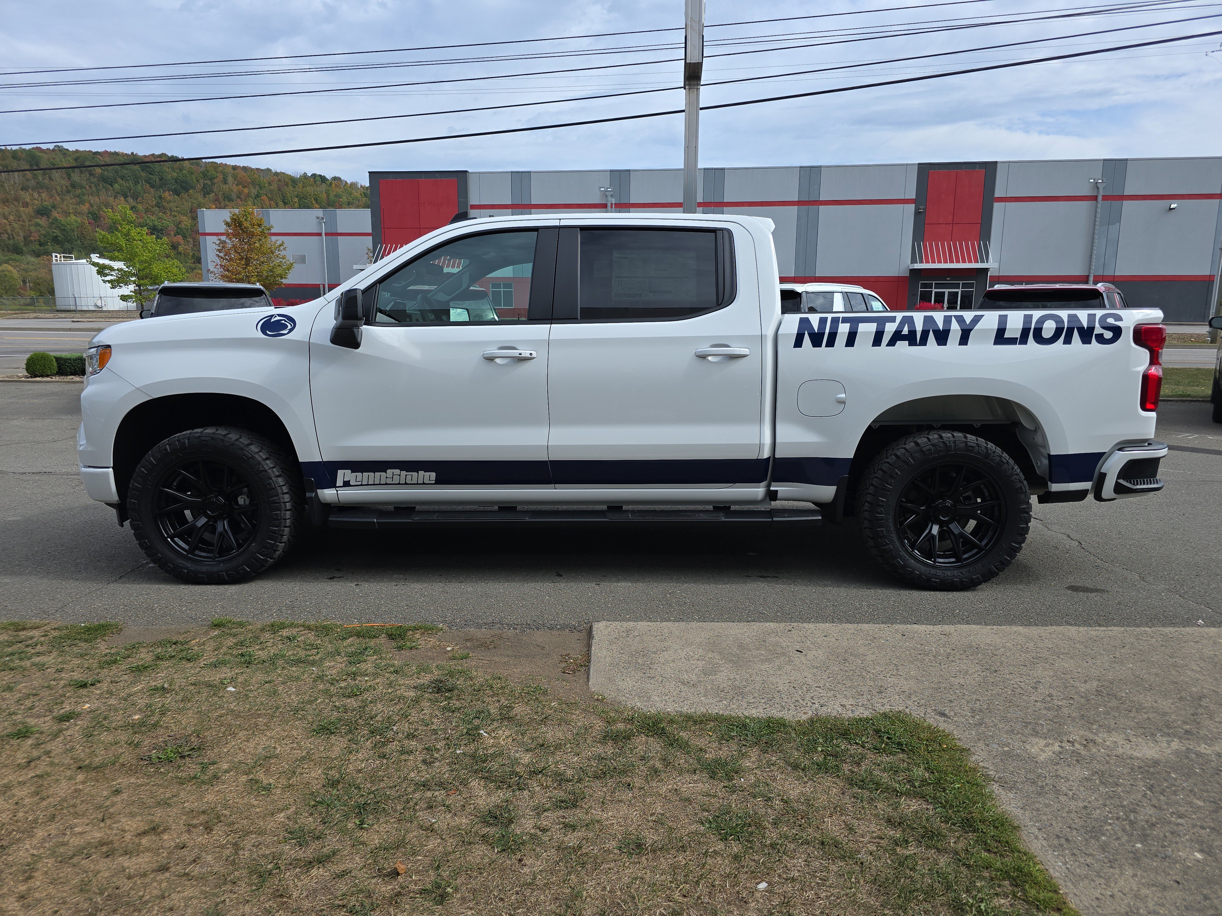 New 2025 Chevrolet Silverado 1500 RST w/ Convenience Package II image 7