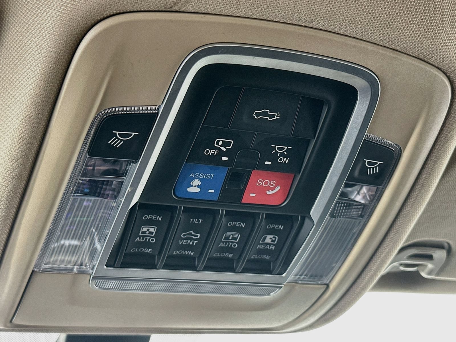 Used 2019 RAM 1500 Laramie AWD/4WD image 21