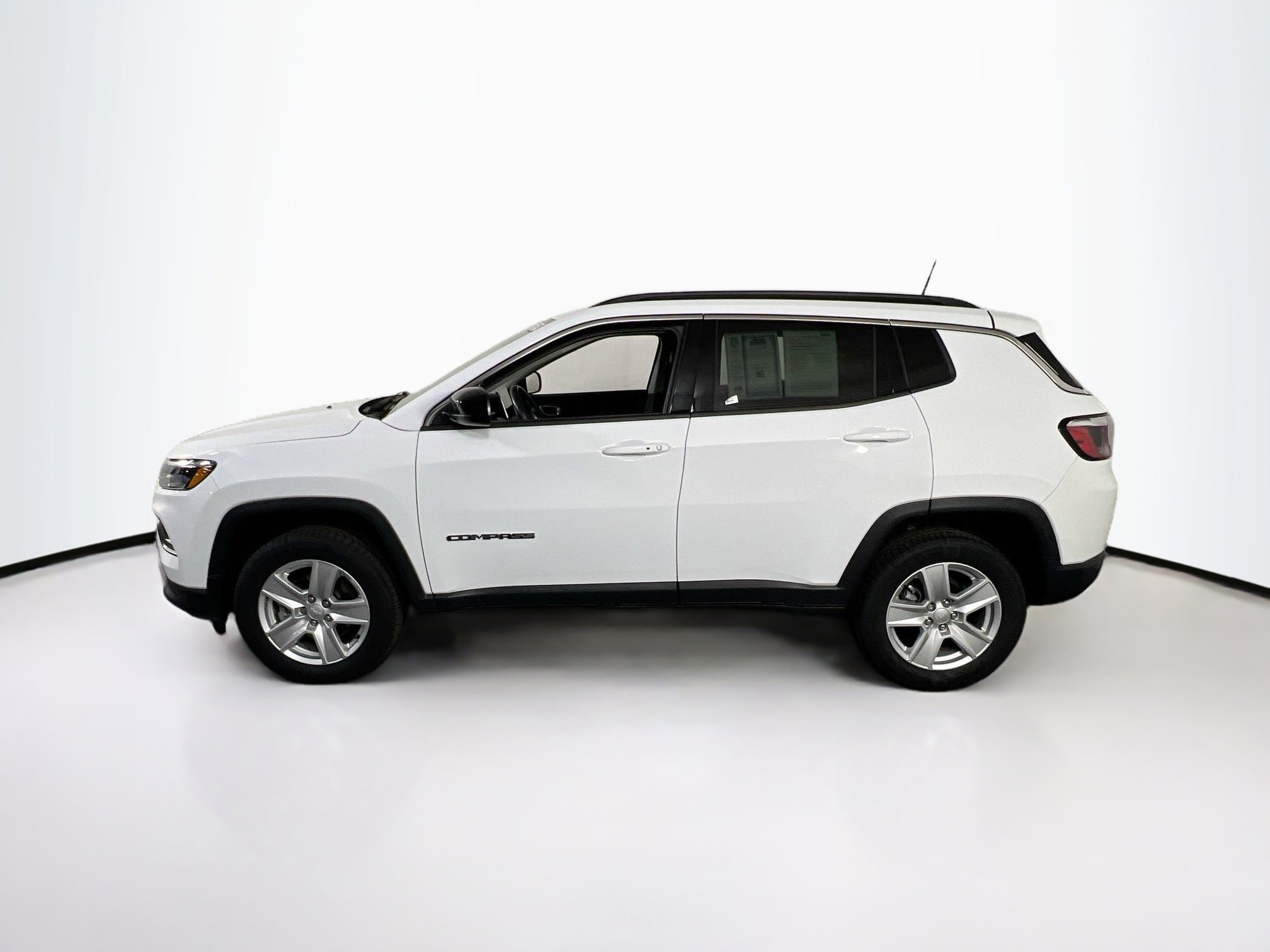 Used 2022 Jeep Compass Latitude w/ Convenience Group AWD/4WD image 8