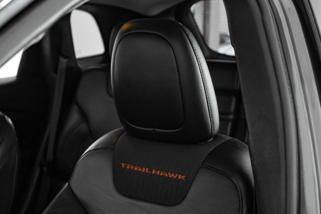 Used 2017 Jeep Cherokee Trailhawk w/ Cold Weather Group image 25