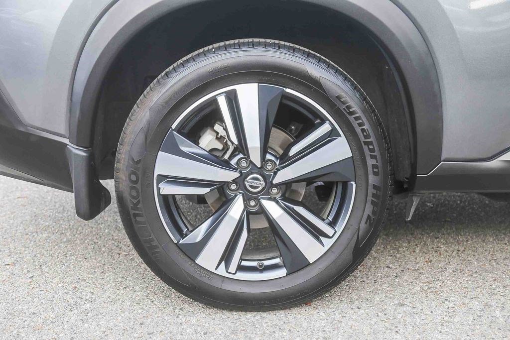 Used 2021 Nissan Rogue SL FWD image 10