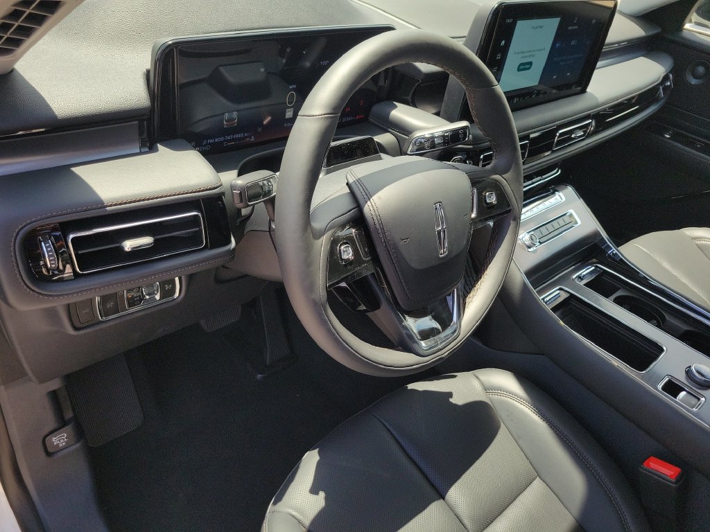 New 2026 Lincoln Aviator 2WD image 18