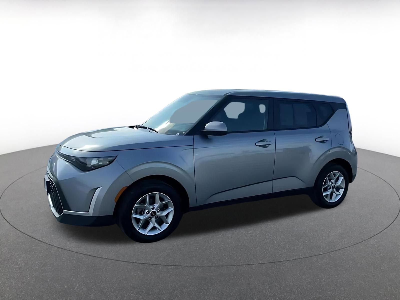 Used 2025 Kia Soul LX w/ LX Technology Package image 7