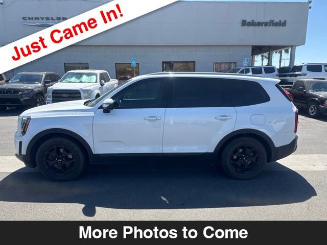 Used 2020 Kia Telluride EX w/ Towing Package FWD image 2