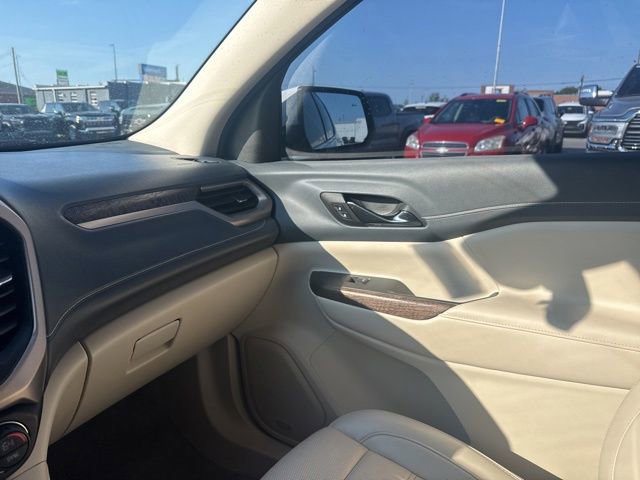 Used 2022 GMC Acadia Denali w/ Denali Ultimate Package FWD image 23