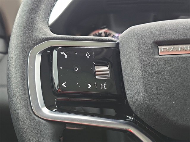 Certified 2023 Land Rover Range Rover Evoque R-Dynamic SE image 17