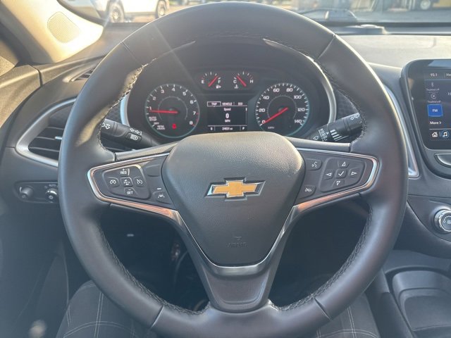 Used 2025 Chevrolet Malibu RS image 13