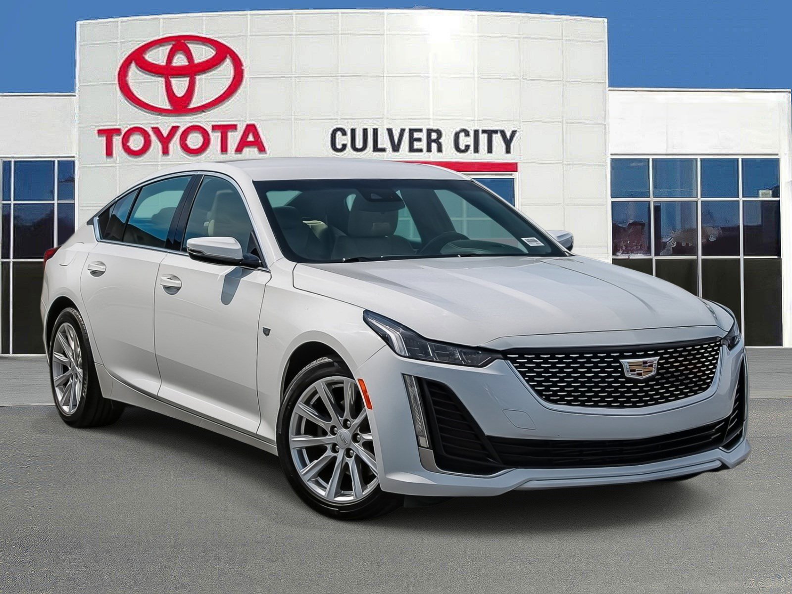 Used 2023 Cadillac CT5 Luxury w/ Cold Weather Package image 1