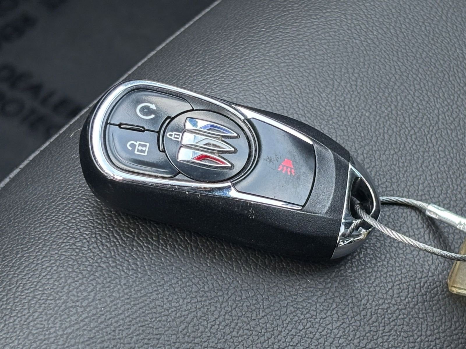 Used 2025 Buick Envista Sport Touring image 21