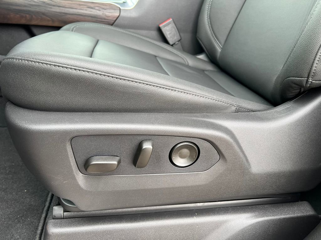 New 2026 GMC Sierra 1500 SLT w/ SLT Premium Plus Package image 16