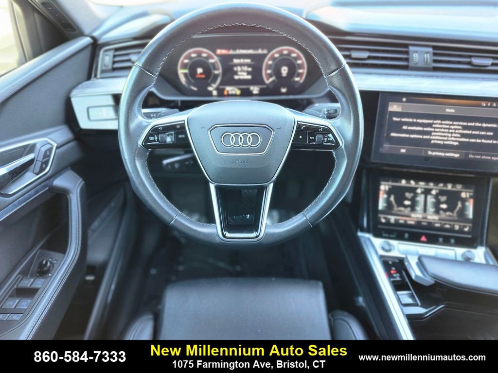 Used 2024 Audi Q8 e-tron Prestige w/ Prestige Package image 13