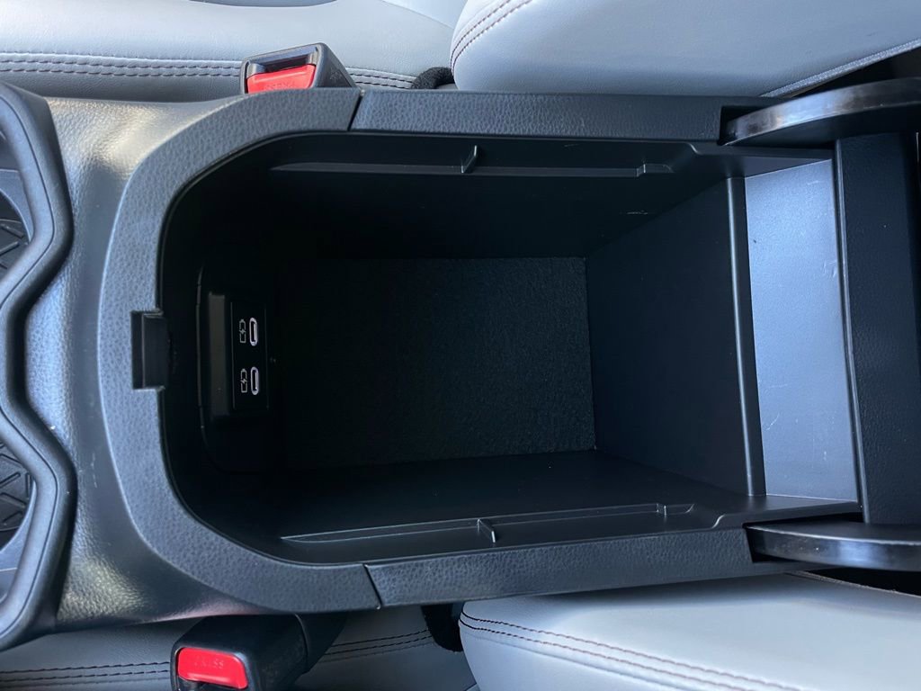 Used 2024 Toyota RAV4 XLE Premium image 21