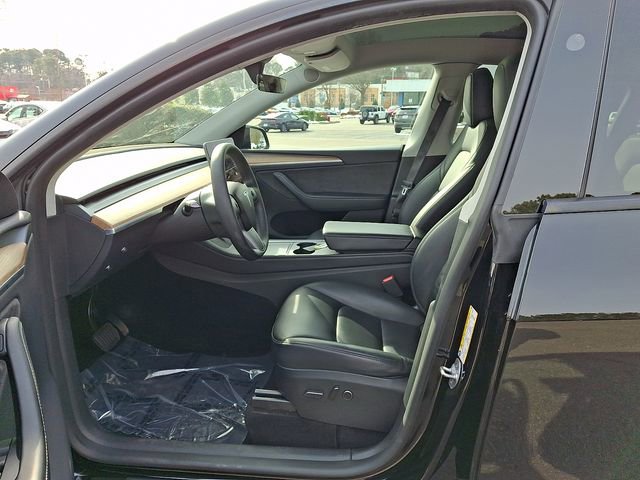 Used 2024 Tesla Model Y Long Range image 16