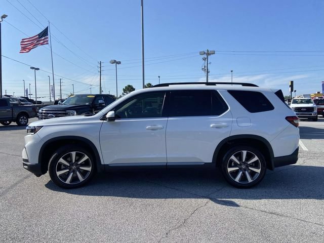 Used 2025 Honda Pilot Touring image 6