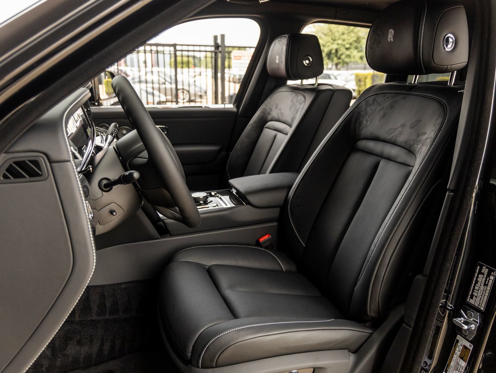 New 2027 Rolls-Royce Cullinan Black Badge AWD/4WD image 26
