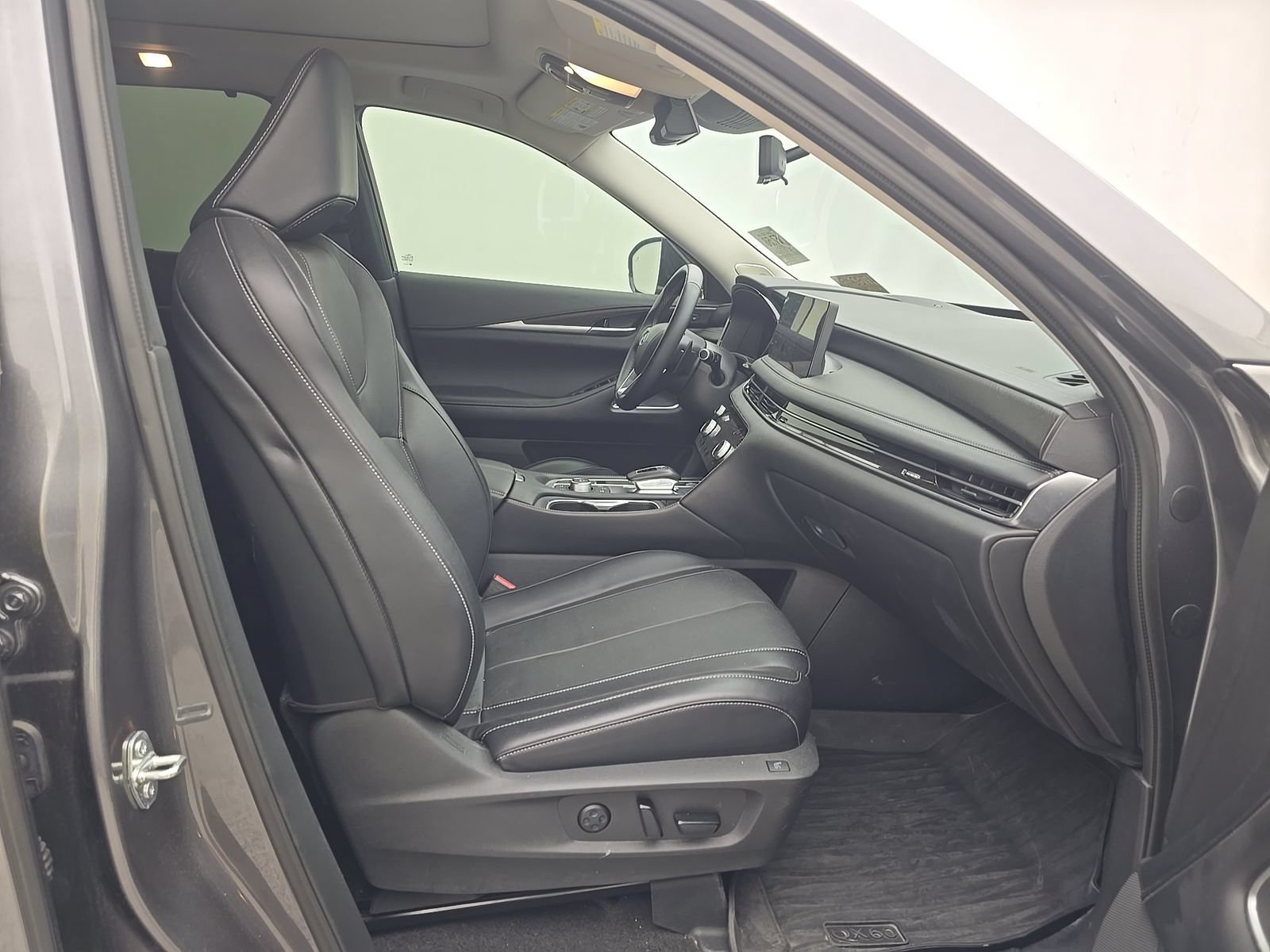Used 2024 INFINITI QX60 Sensory AWD/4WD image 10