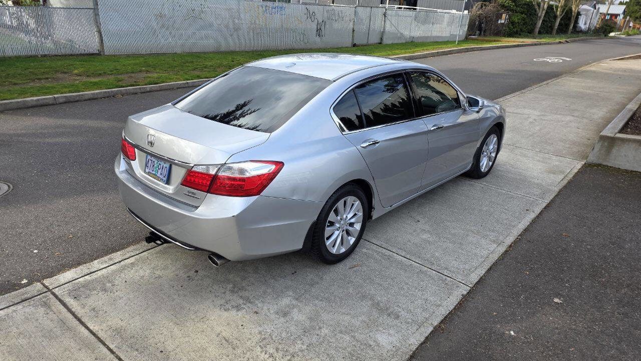 Used 2014 Honda Accord Touring image 5