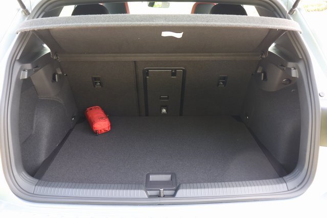 New 2025 Volkswagen GTI SE image 16