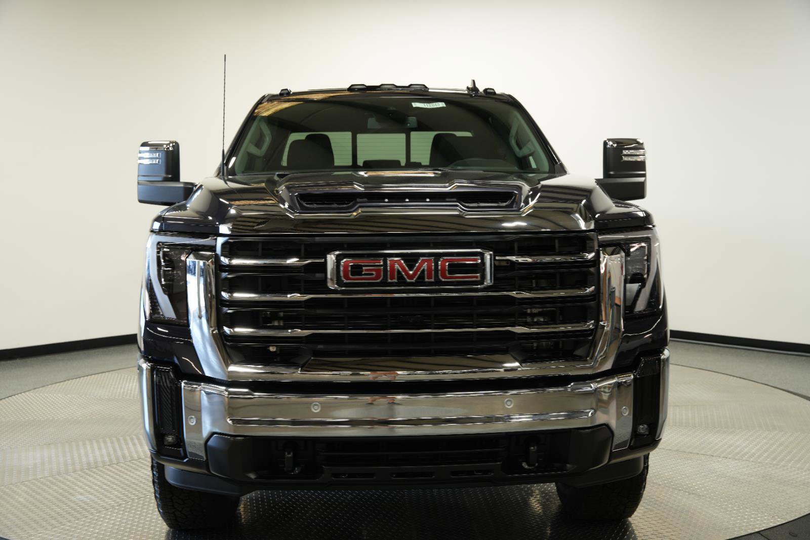 New 2025 GMC Sierra 2500 SLT w/ SLT Premium Package image 2