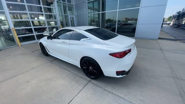 Used 2019 INFINITI Q60 3.0t Luxe w/ Essential Package AWD/4WD image 8