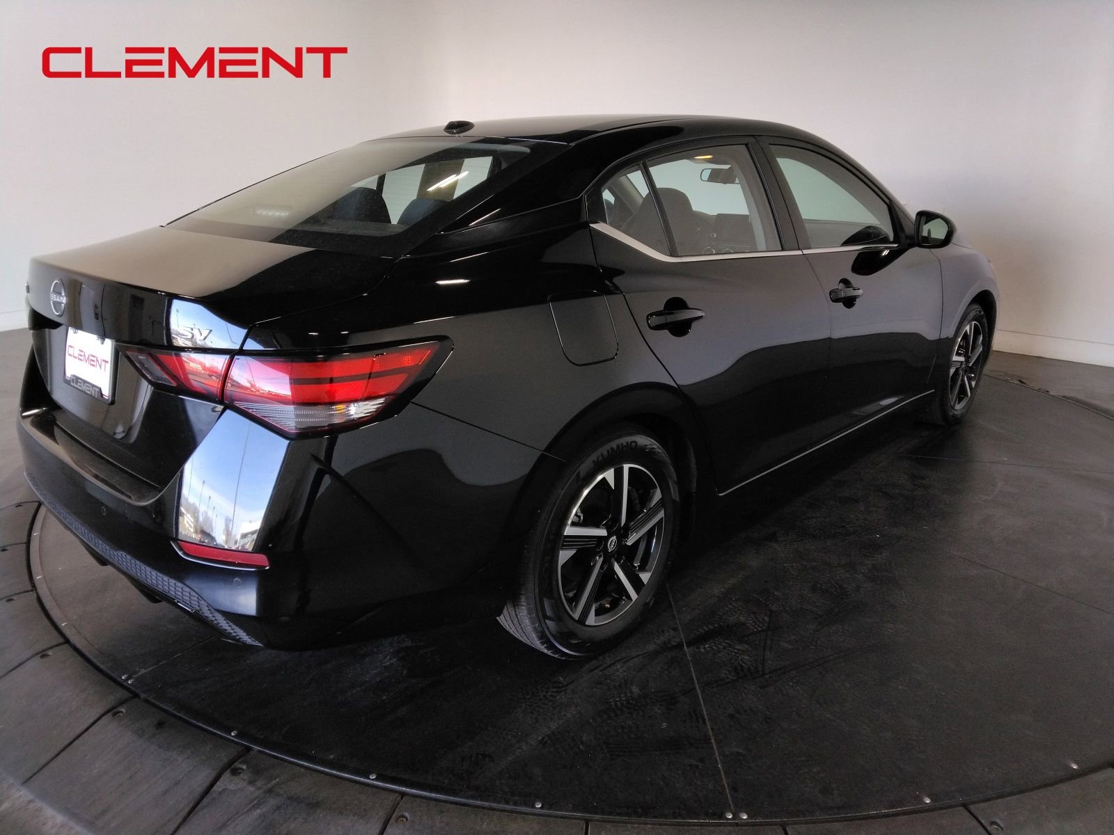 Used 2024 Nissan Sentra SV FWD image 5