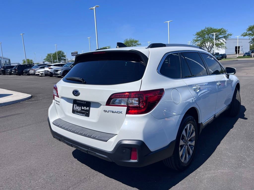 Used 2019 Subaru Outback 2.5i Touring w/ Popular Package #3A AWD/4WD image 4