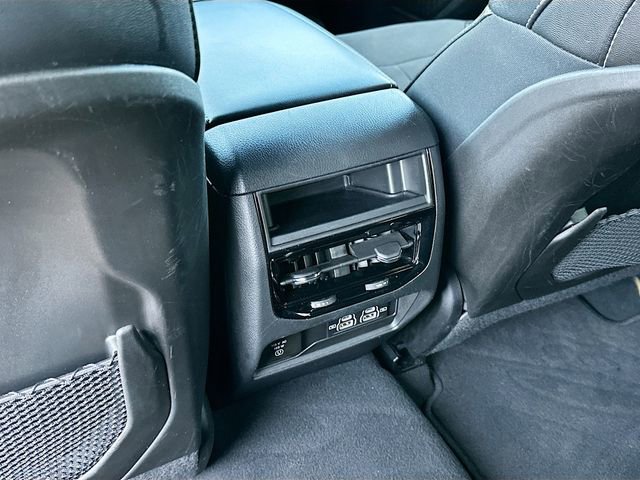 Used 2024 Jeep Grand Cherokee Altitude image 24