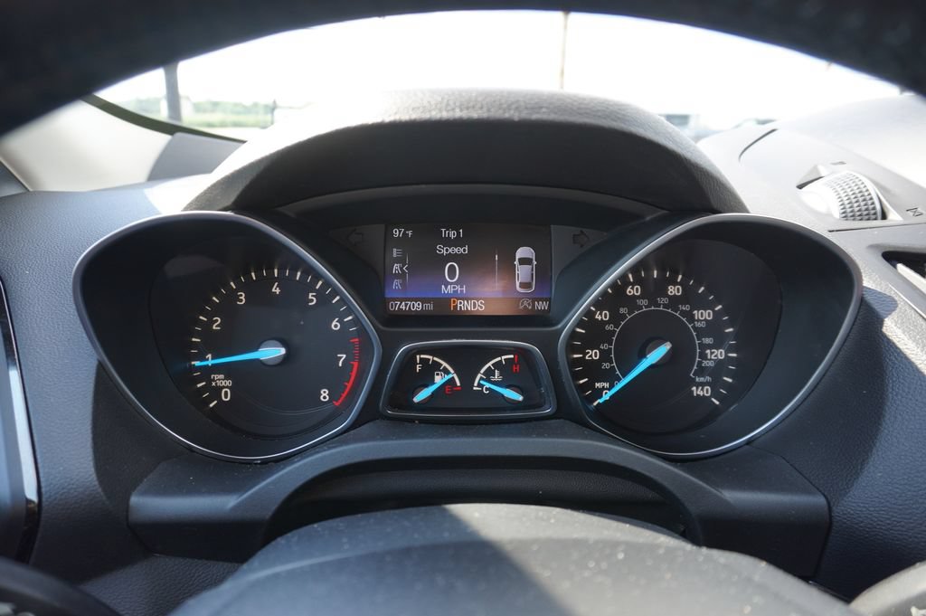 Used 2017 Ford Escape Titanium AWD/4WD image 15