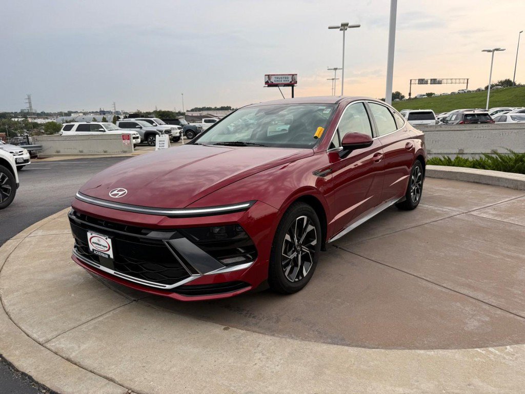 Used 2024 Hyundai Sonata SEL FWD image 10