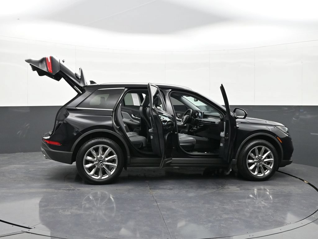 Used 2022 Lincoln Corsair AWD w/ Premium Package image 37