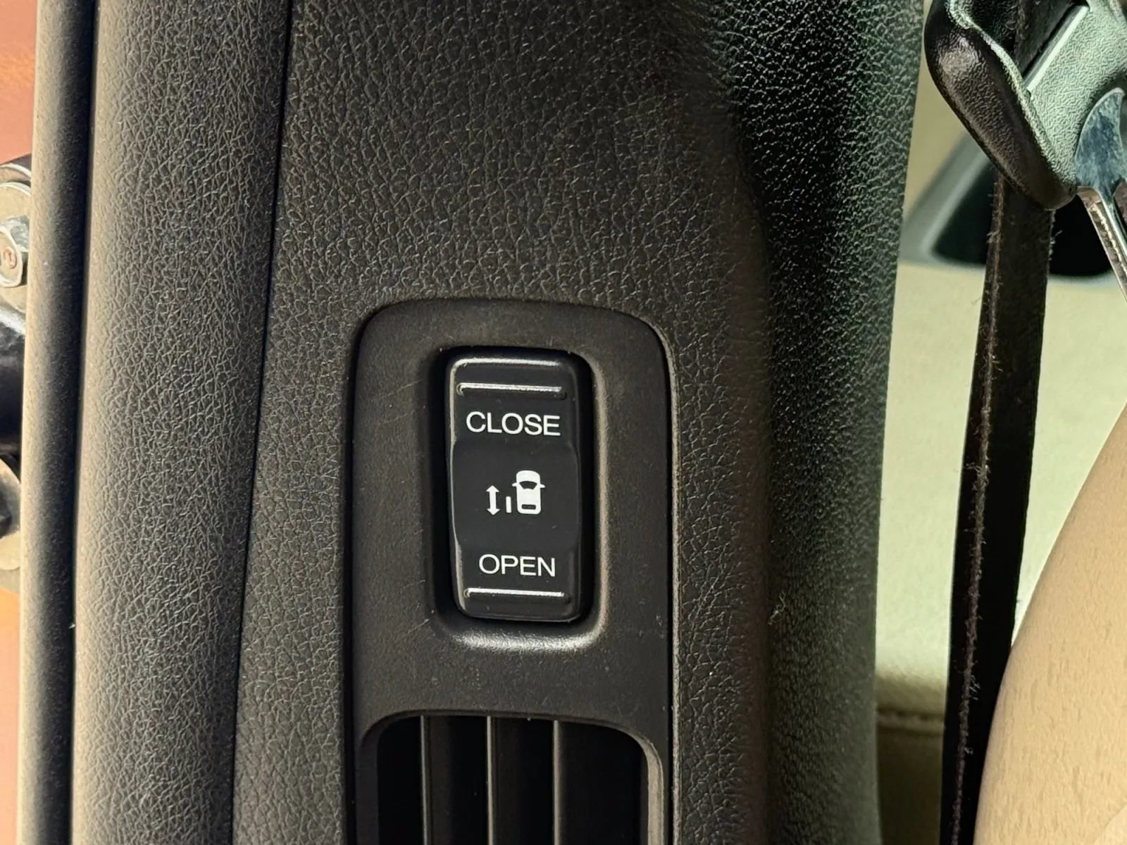 Used 2018 Honda Odyssey Touring image 21