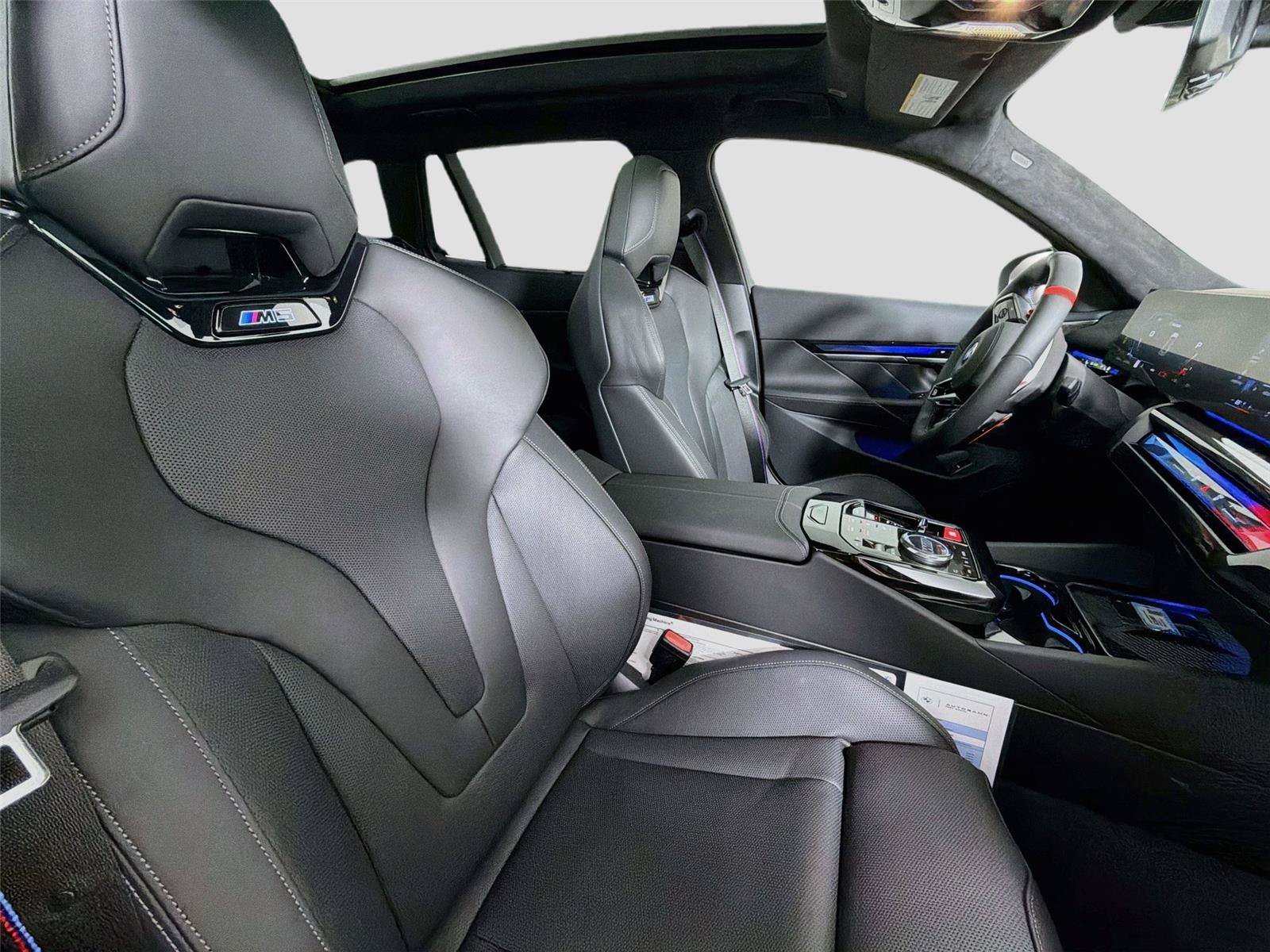 New 2027 BMW M5 Touring AWD/4WD image 30