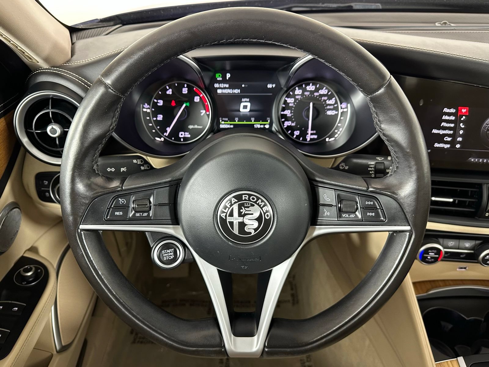 Used 2017 Alfa Romeo Giulia Ti w/ TI Lusso Light Wood Package AWD/4WD image 9