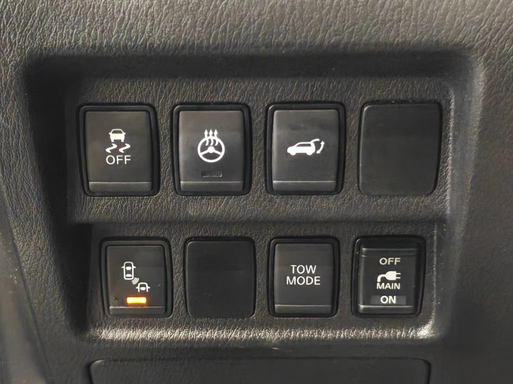 Used 2019 Nissan Pathfinder Platinum AWD/4WD image 17