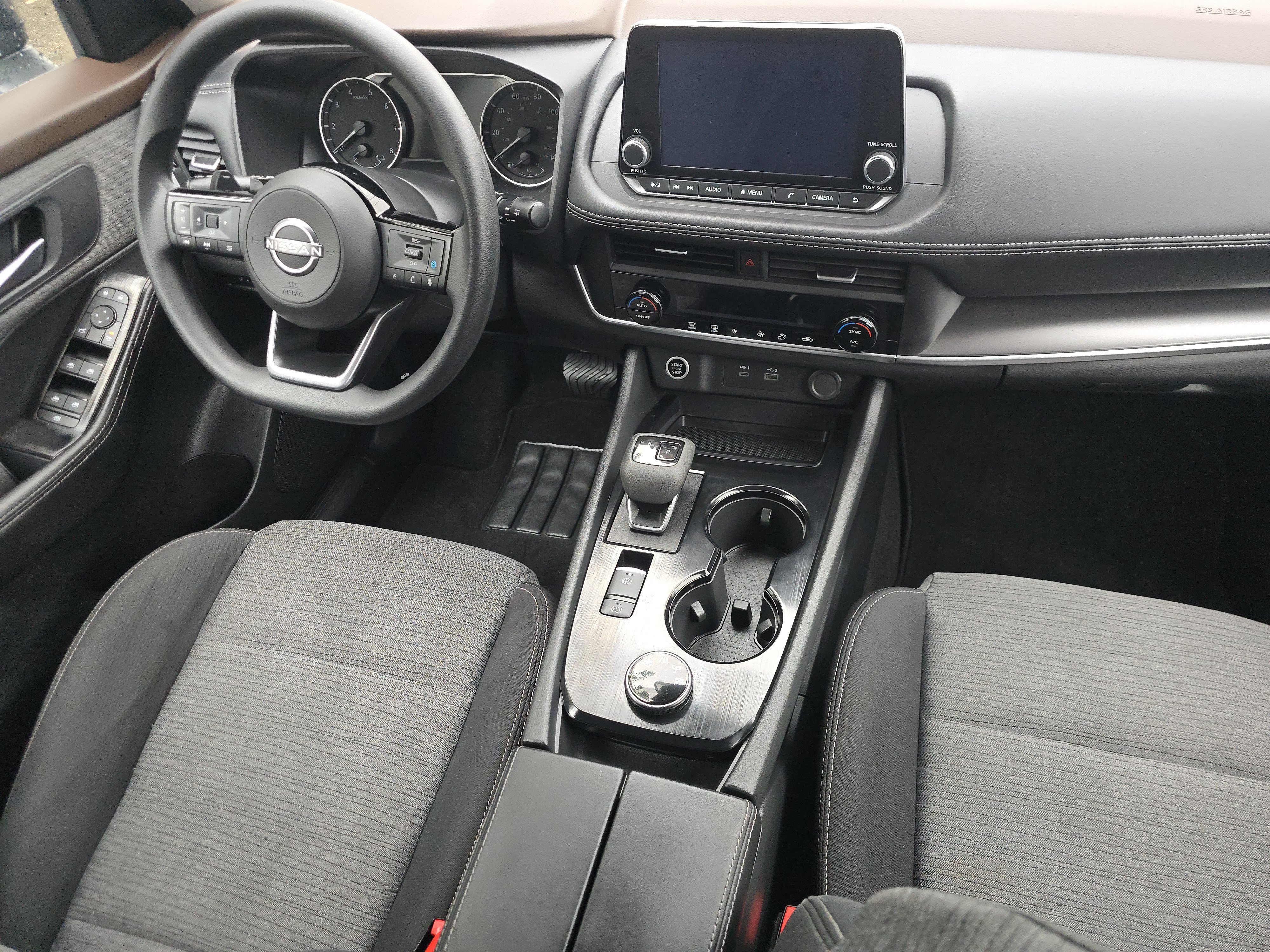 Used 2023 Nissan Rogue SV AWD/4WD image 19
