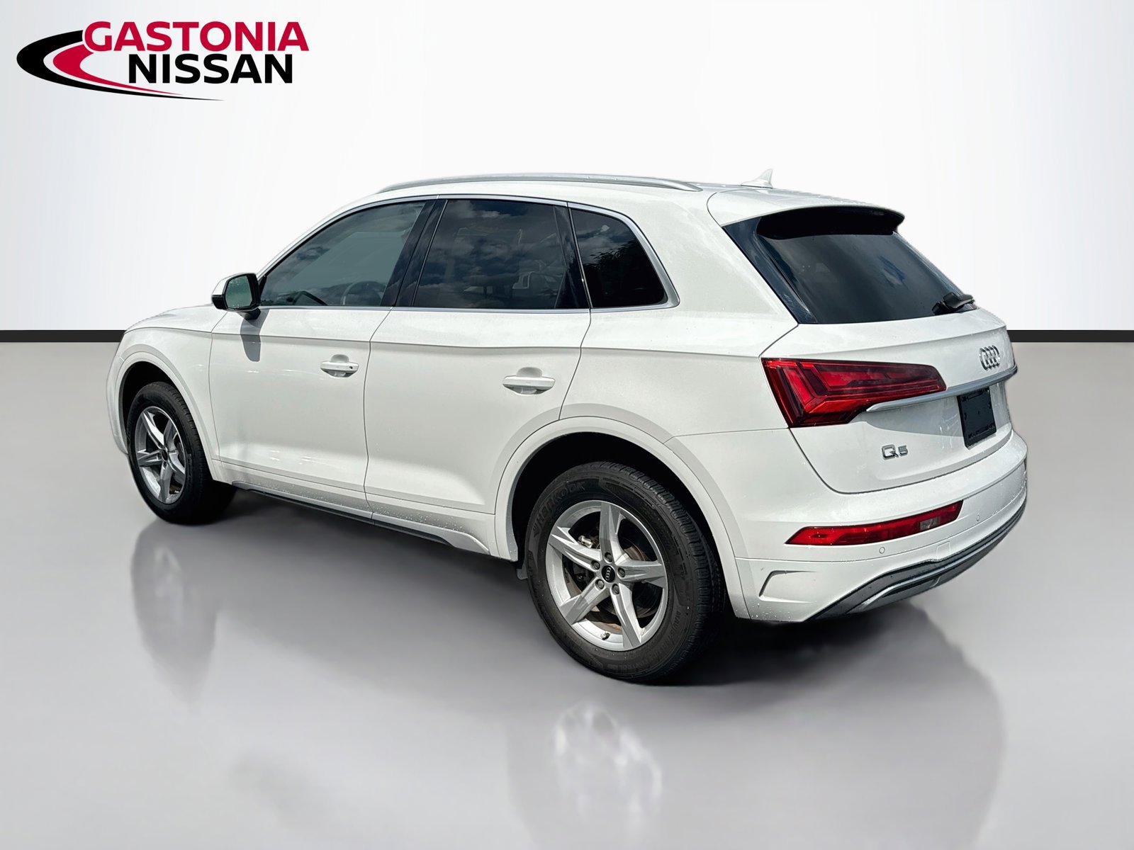 Used 2023 Audi Q5 2.0T Premium w/ Convenience Package AWD/4WD image 6